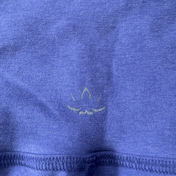 Beyond Yoga Leggings Large Womens Purple Spacedye Capri Length 23" Athletic Crop - Picture 4 of 7